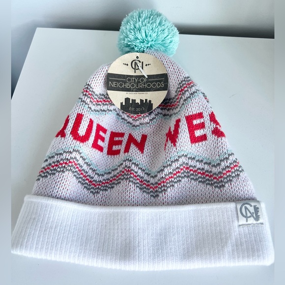 Retro Ski-doo Style Knit Beanie Hat Toque QUEEN WEST Adult Size Unisex - Picture 3 of 11